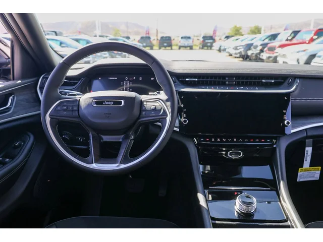 Nuevos JEEP GRAND CHEROKEE à Estados chez autogozo