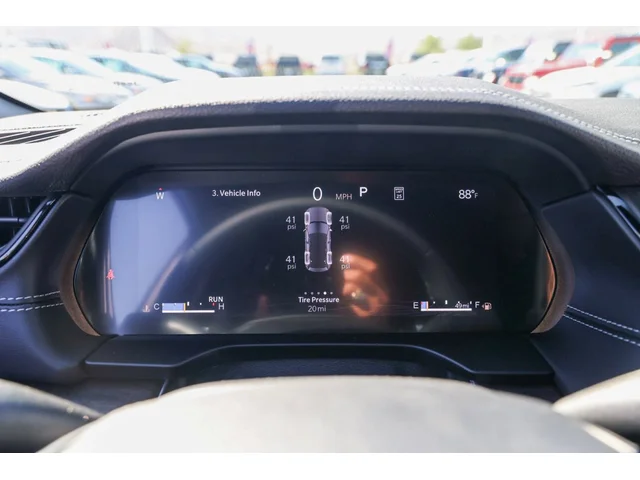 Nuevos JEEP GRAND CHEROKEE à Estados chez autogozo