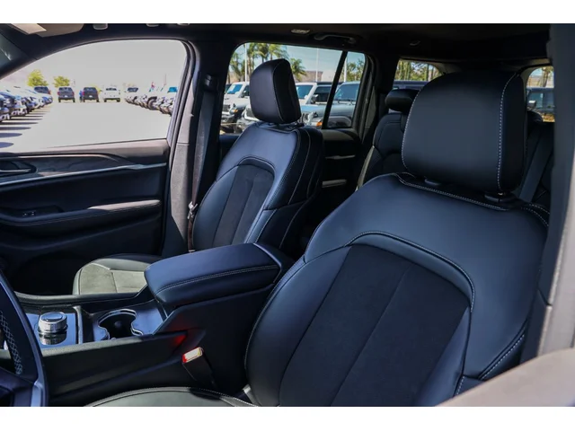 Nuevos JEEP GRAND CHEROKEE à Estados chez autogozo
