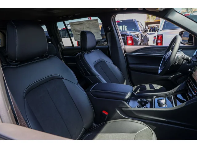 Nuevos JEEP GRAND CHEROKEE à Estados chez autogozo