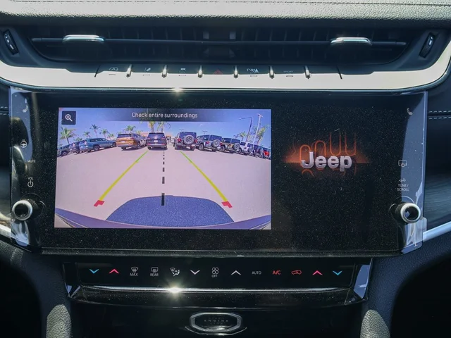 Nuevos JEEP GRAND CHEROKEE à Estados chez autogozo