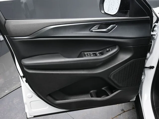 Nuevos JEEP GRAND CHEROKEE à Estados chez autogozo