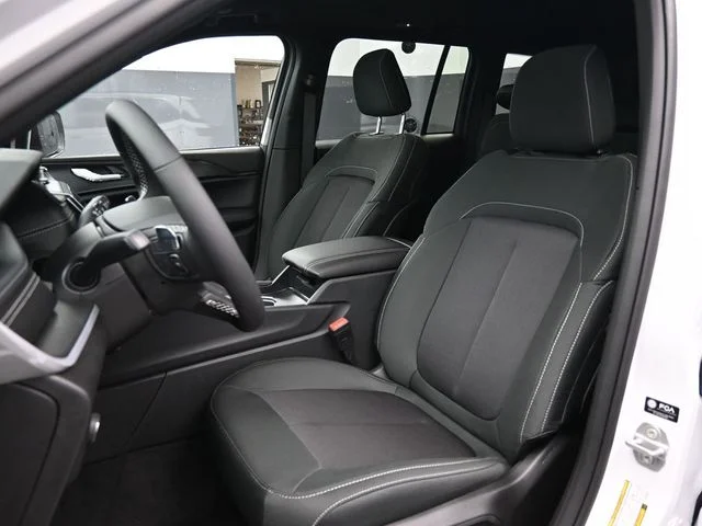 Nuevos JEEP GRAND CHEROKEE à Estados chez autogozo