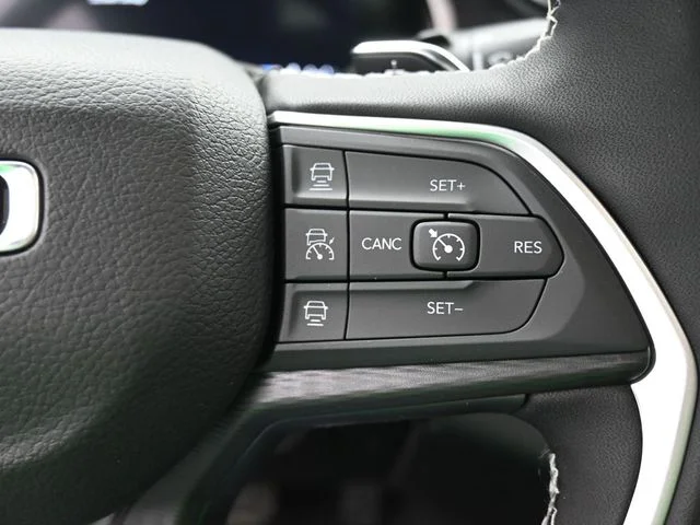 Nuevos JEEP GRAND CHEROKEE à Estados chez autogozo