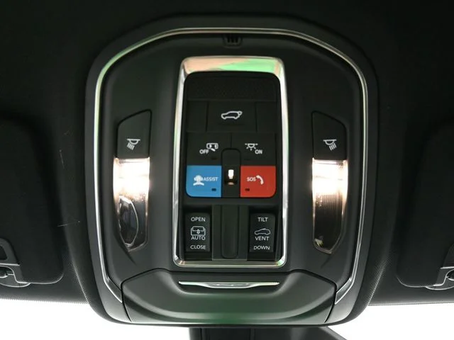 Nuevos JEEP GRAND CHEROKEE à Estados chez autogozo