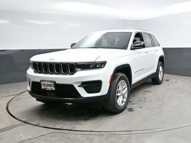 Nuevos JEEP GRAND CHEROKEE à Estados chez autogozo