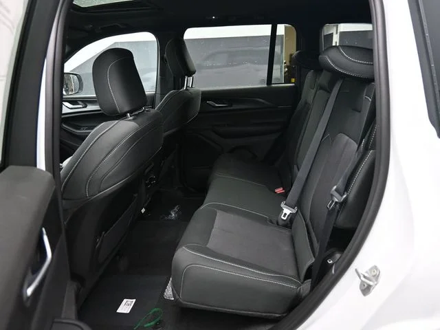 Nuevos JEEP GRAND CHEROKEE à Estados chez autogozo