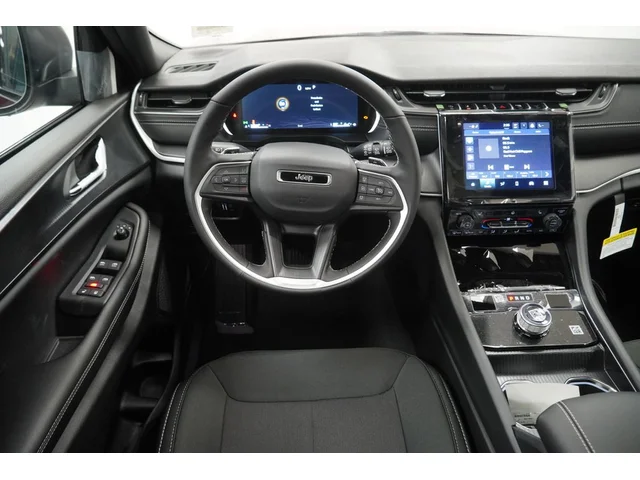 Nuevos JEEP GRAND CHEROKEE à Estados chez autogozo