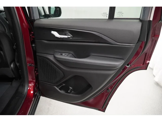 Nuevos JEEP GRAND CHEROKEE à Estados chez autogozo