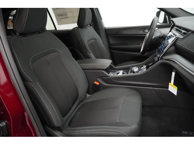 Nuevos JEEP GRAND CHEROKEE à Estados chez autogozo