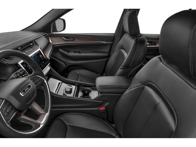 Nuevos JEEP GRAND CHEROKEE à Estados chez autogozo