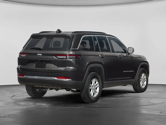 Nuevos JEEP GRAND CHEROKEE à Estados chez autogozo