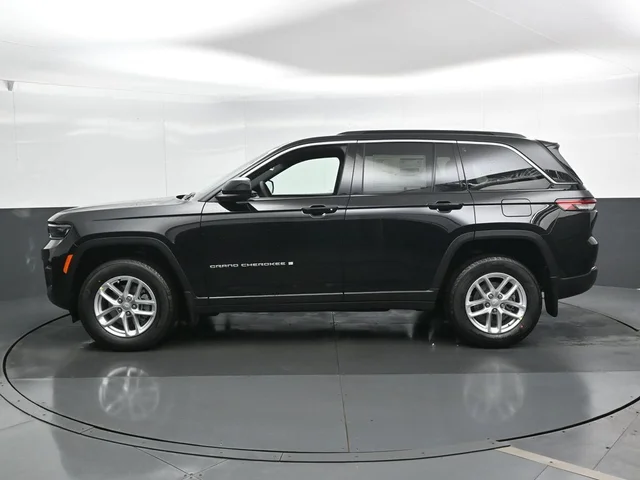 Nuevos JEEP GRAND CHEROKEE à Estados chez autogozo