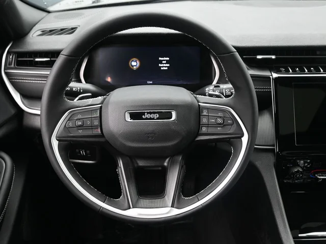 Nuevos JEEP GRAND CHEROKEE à Estados chez autogozo