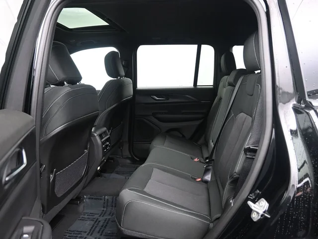 Nuevos JEEP GRAND CHEROKEE à Estados chez autogozo