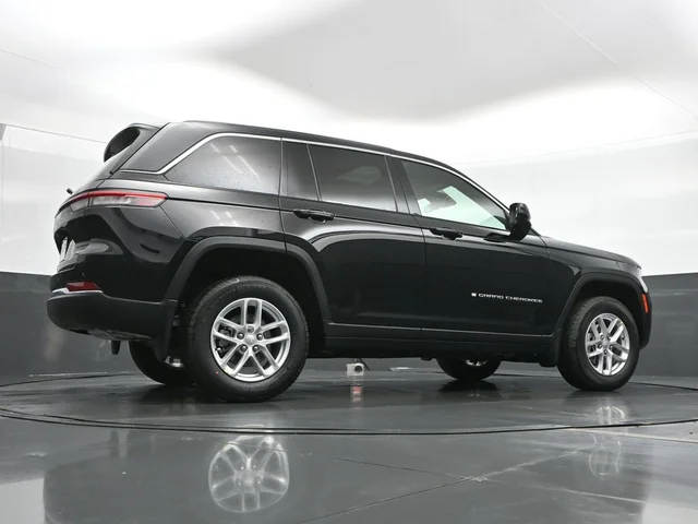 Nuevos JEEP GRAND CHEROKEE à Estados chez autogozo