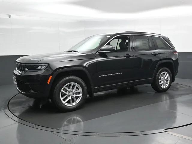 Nuevos JEEP GRAND CHEROKEE à Estados chez autogozo