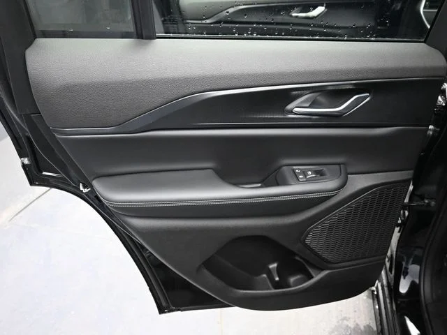 Nuevos JEEP GRAND CHEROKEE à Estados chez autogozo