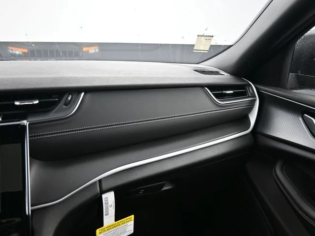 Nuevos JEEP GRAND CHEROKEE à Estados chez autogozo