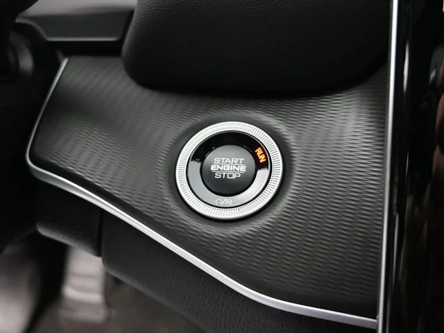Nuevos JEEP GRAND CHEROKEE à Estados chez autogozo