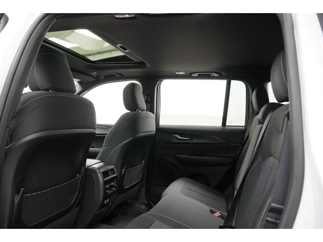 Nuevos JEEP GRAND CHEROKEE à Estados chez autogozo