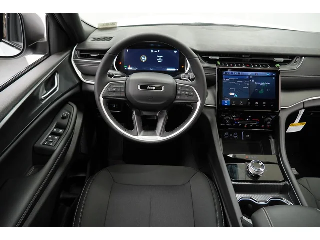 Nuevos JEEP GRAND CHEROKEE à Estados chez autogozo