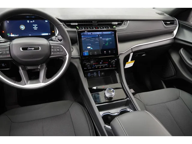 Nuevos JEEP GRAND CHEROKEE à Estados chez autogozo