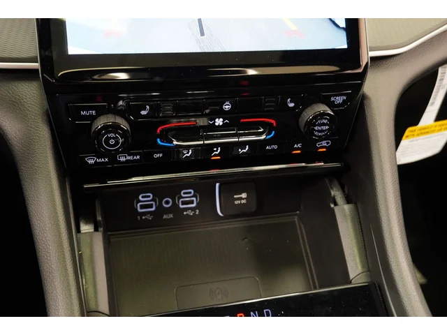 Nuevos JEEP GRAND CHEROKEE à Estados chez autogozo
