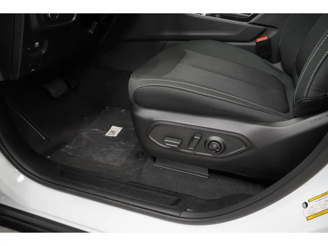 Nuevos JEEP GRAND CHEROKEE à Estados chez autogozo
