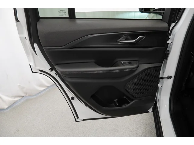 Nuevos JEEP GRAND CHEROKEE à Estados chez autogozo