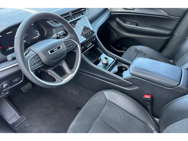 Pre-Owned JEEP Grand Cherokee at Anderson Honda in Palo Alto