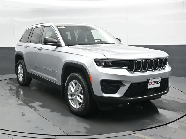 Nuevos JEEP GRAND CHEROKEE à Estados chez autogozo