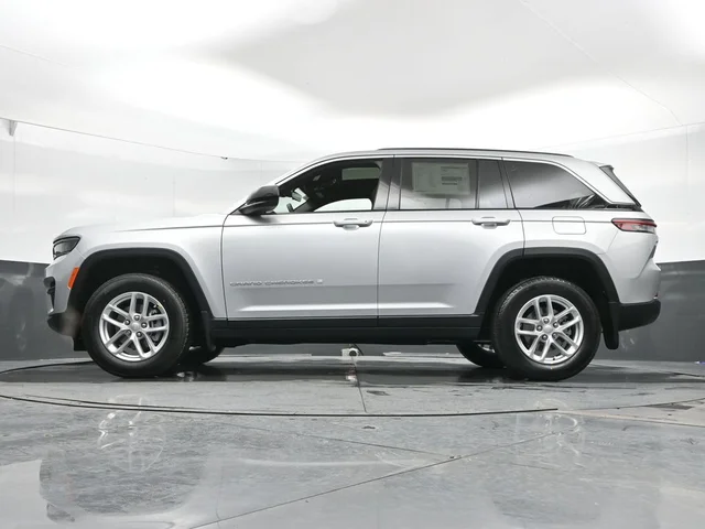 Nuevos JEEP GRAND CHEROKEE à Estados chez autogozo