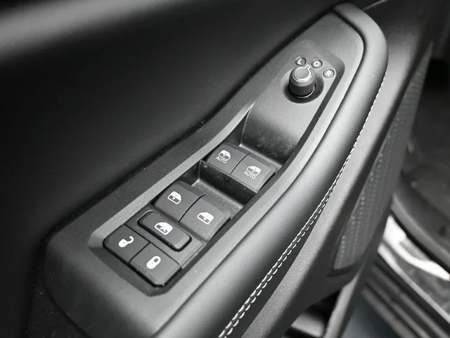 Nuevos JEEP GRAND CHEROKEE à Estados chez autogozo