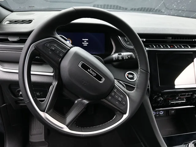 Nuevos JEEP GRAND CHEROKEE à Estados chez autogozo