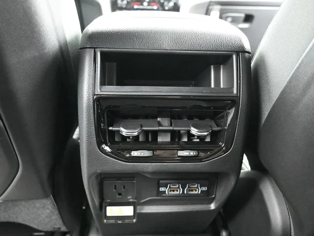 Nuevos JEEP GRAND CHEROKEE à Estados chez autogozo