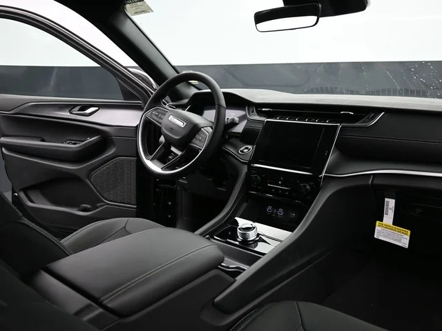 Nuevos JEEP GRAND CHEROKEE à Estados chez autogozo