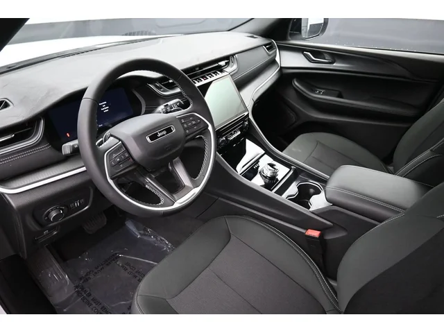 Nuevos JEEP GRAND CHEROKEE à Estados chez autogozo