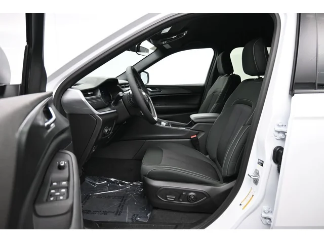 Nuevos JEEP GRAND CHEROKEE à Estados chez autogozo