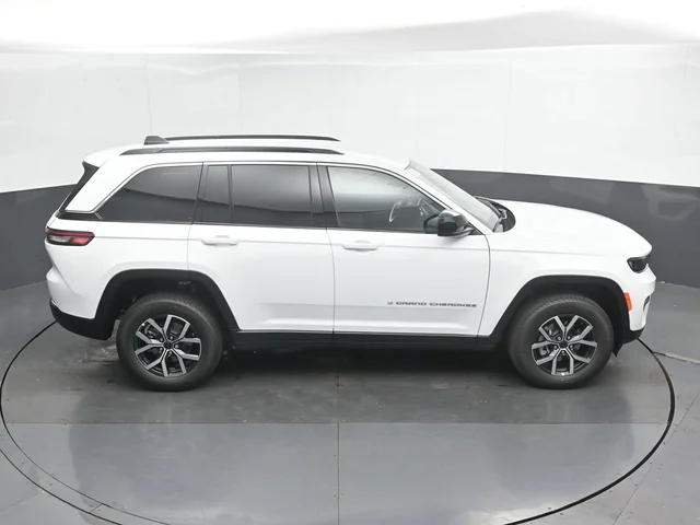 Nuevos JEEP GRAND CHEROKEE à Estados chez autogozo
