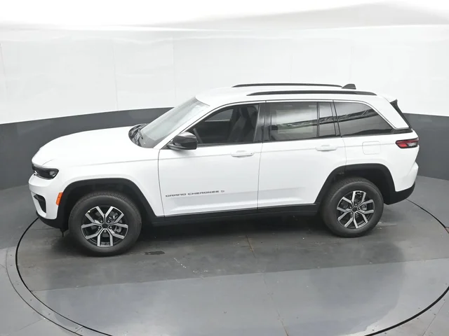 Nuevos JEEP GRAND CHEROKEE à Estados chez autogozo
