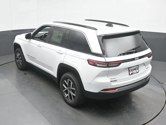 Nuevos JEEP GRAND CHEROKEE à Estados chez autogozo