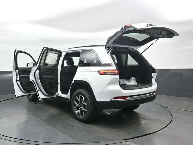 Nuevos JEEP GRAND CHEROKEE à Estados chez autogozo
