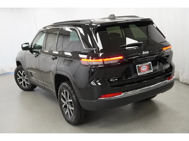 Nuevos JEEP GRAND CHEROKEE à Estados chez autogozo