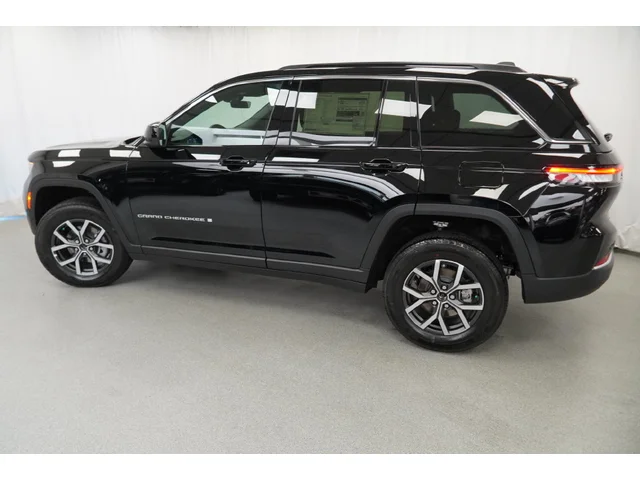 Nuevos JEEP GRAND CHEROKEE à Estados chez autogozo