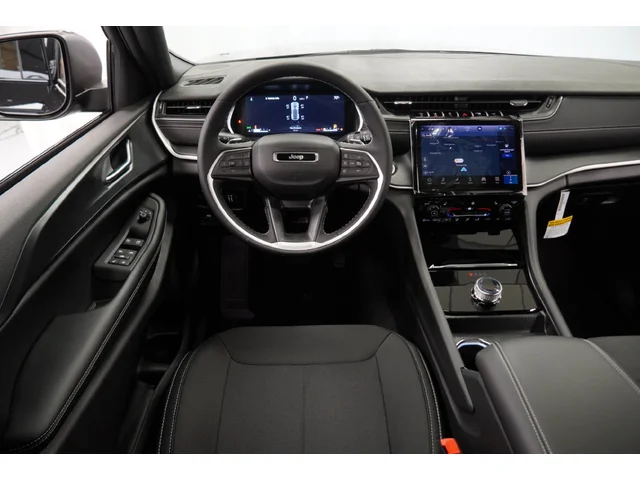 Nuevos JEEP GRAND CHEROKEE à Estados chez autogozo