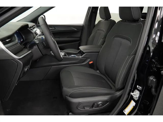 Nuevos JEEP GRAND CHEROKEE à Estados chez autogozo