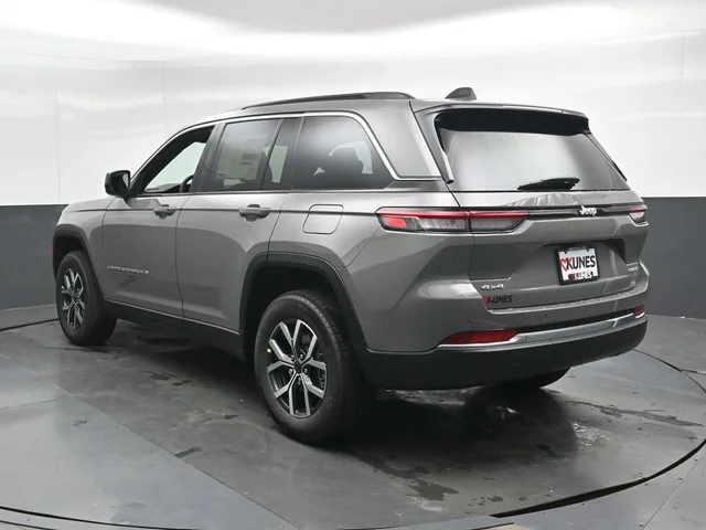 Nuevos JEEP GRAND CHEROKEE à Estados chez autogozo