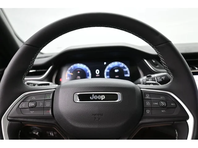 Nuevos JEEP GRAND CHEROKEE à Estados chez autogozo