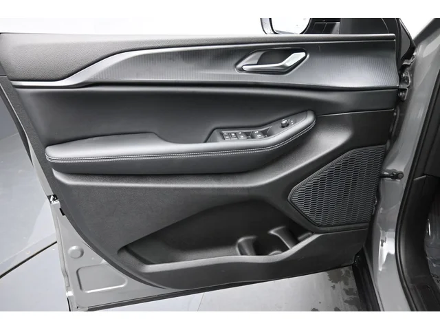 Nuevos JEEP GRAND CHEROKEE à Estados chez autogozo